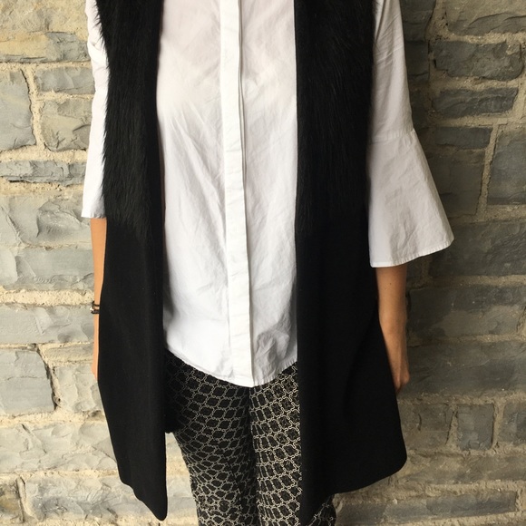 Kapaula Black Faux Fur Vest - Picture 5 of 8